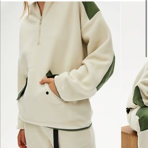 ISO Aritzia TNA echo park hoodie